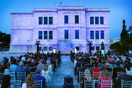 bpabeia eykpanthnaytika xponia schole nautikon dokimon  